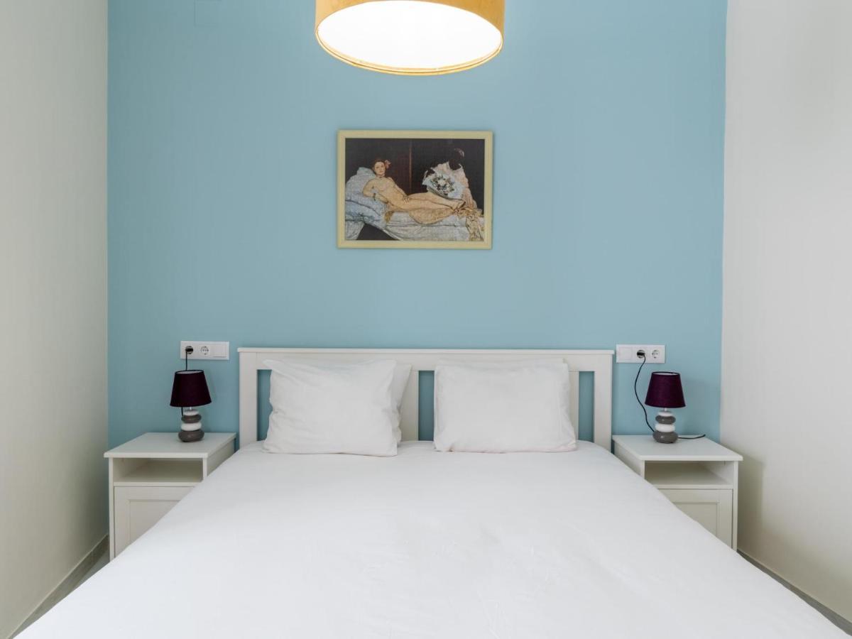 Holi-Rent Penthouse Penuelas Seville Exterior photo
